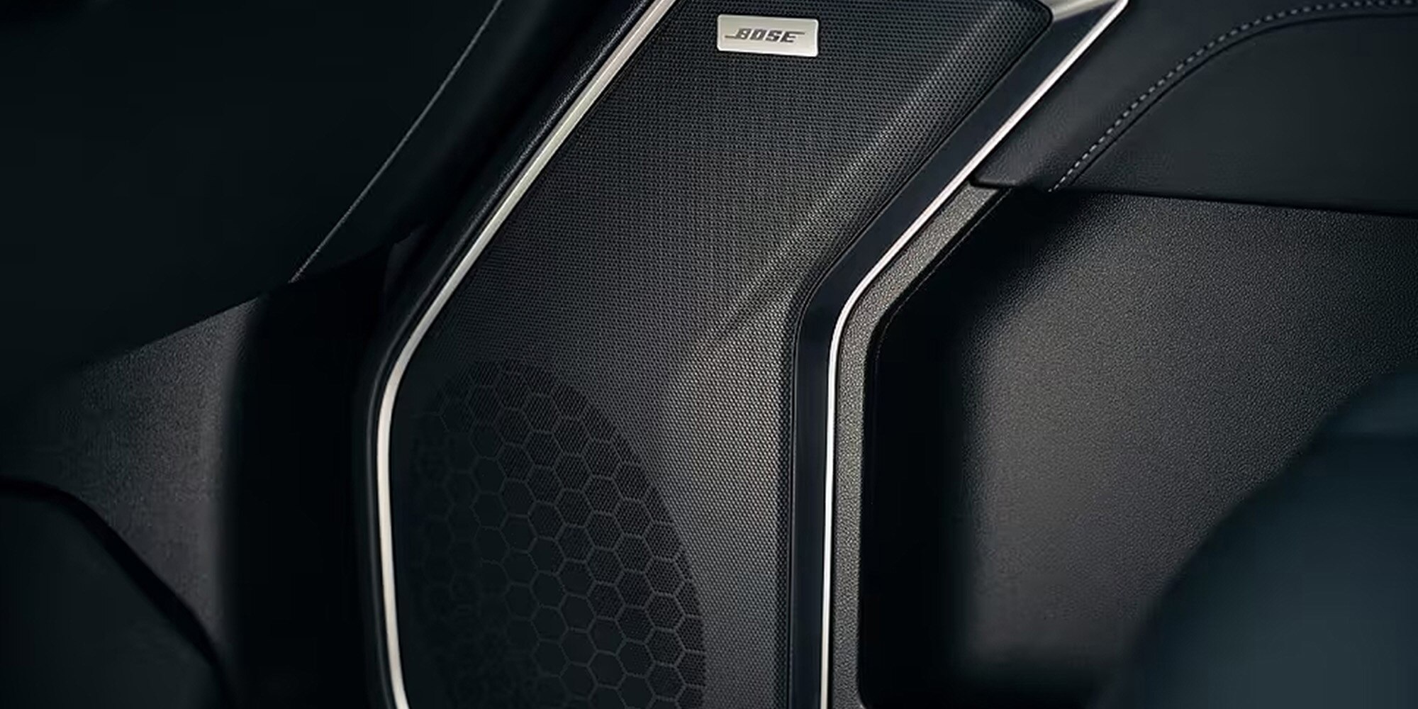 Silverado 2025 equipada com sistema premium de alto falantes Bose